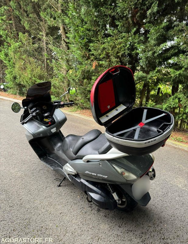 SCOOTER-HONDA-600-SILVER WING-ABS - Motorsykkel: bilde 5 SCOOTER-HONDA-600-SILVER WING-ABS - Motorsykkel: bilde 5