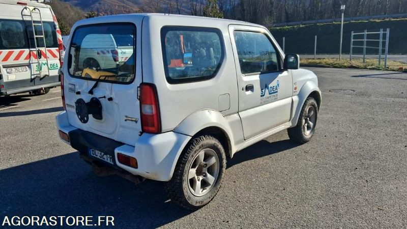 SUZUKI Jimny 4x4 GO - 2010 - 337758km - SUV: bilde 3 SUZUKI Jimny 4x4 GO - 2010 - 337758km - SUV: bilde 3