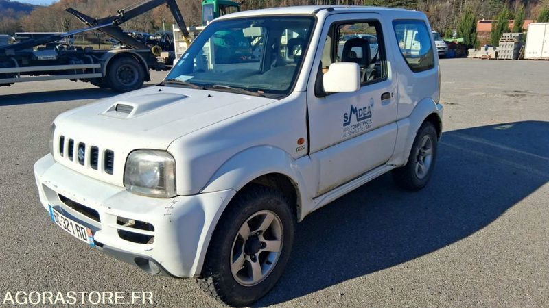 SUZUKI Jimny 4x4 GO - 2010 - 337758km - SUV: bilde 2 SUZUKI Jimny 4x4 GO - 2010 - 337758km - SUV: bilde 2