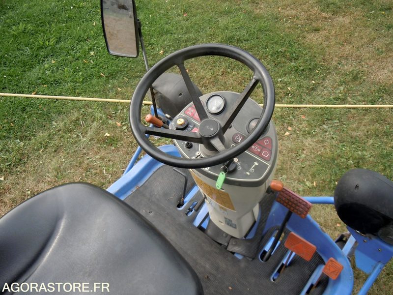 TONDEUSE AUTOPORTÉE ISEKI - Gressklipper: bilde 4 TONDEUSE AUTOPORTÉE ISEKI - Gressklipper: bilde 4