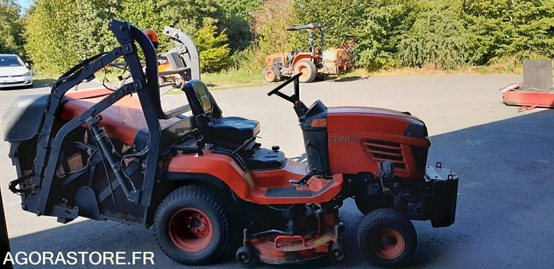 TONDEUSE AUTOPORTEE KUBOTA G23 - Gressklipper: bilde 5 TONDEUSE AUTOPORTEE KUBOTA G23 - Gressklipper: bilde 5