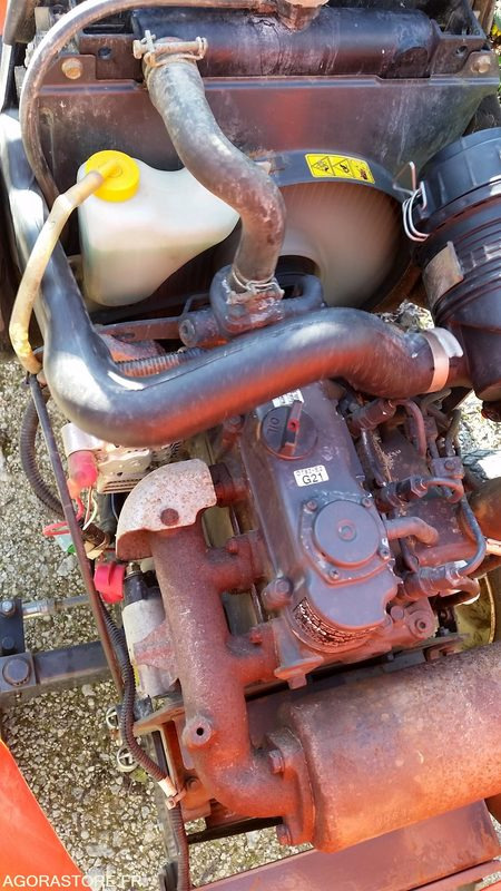 Leie  TONDEUSE KUBOTA G21 DIESEL 2007 933H SANS PLATEAU DE COUPE TONDEUSE KUBOTA G21 DIESEL 2007 933H SANS PLATEAU DE COUPE: bilde 10