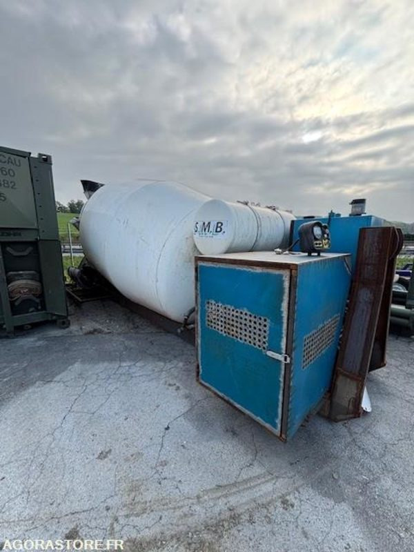 TOUPIE MALAXEUR 8M3 AMPLIROLL AVEC MOTEUR AUXILIAIRE - Stasjonær betongpumpe: bilde 2 TOUPIE MALAXEUR 8M3 AMPLIROLL AVEC MOTEUR AUXILIAIRE - Stasjonær betongpumpe: bilde 2