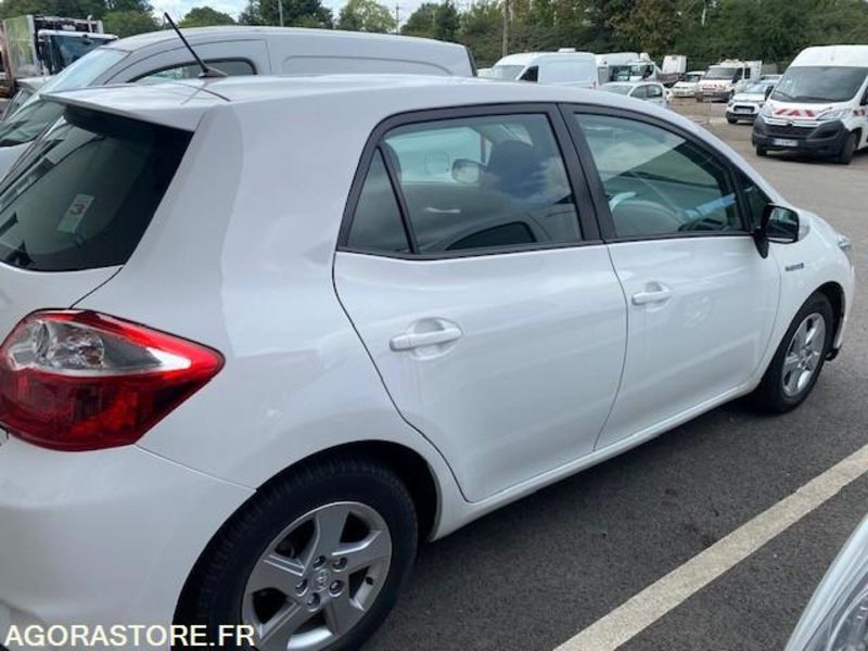 TOYOTA AURIS HYBRIDE ESSENCE (PAR1405) - Personenbil: bilde 1 TOYOTA AURIS HYBRIDE ESSENCE (PAR1405) - Personenbil: bilde 1