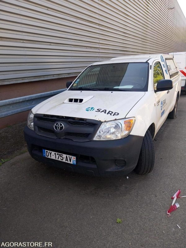 TOYOTA Hilux 4x2 Groupe HP 2007 (448000Km) VENTE EXPORT UNIQUEMENT ROULANT - Små varebil: bilde 1 TOYOTA Hilux 4x2 Groupe HP 2007 (448000Km) VENTE EXPORT UNIQUEMENT ROULANT - Små varebil: bilde 1