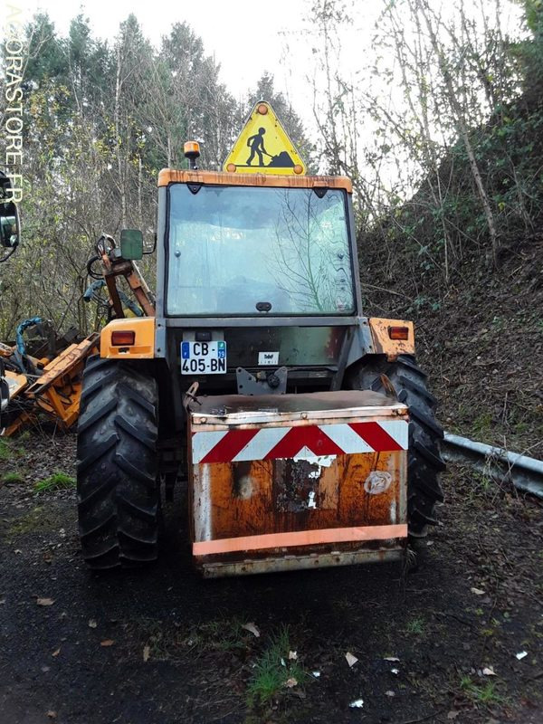 TRACTEUR RENAULT 750 MI CHARGEUR E3285 - Traktor: bilde 1 TRACTEUR RENAULT 750 MI CHARGEUR E3285 - Traktor: bilde 1