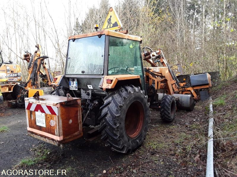 TRACTEUR RENAULT 750 MI CHARGEUR E3285 - Traktor: bilde 4 TRACTEUR RENAULT 750 MI CHARGEUR E3285 - Traktor: bilde 4
