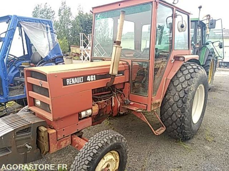 TRACTEUR RENAULT R7441 - 1975 / 12 620 H - Traktor: bilde 2 TRACTEUR RENAULT R7441 - 1975 / 12 620 H - Traktor: bilde 2
