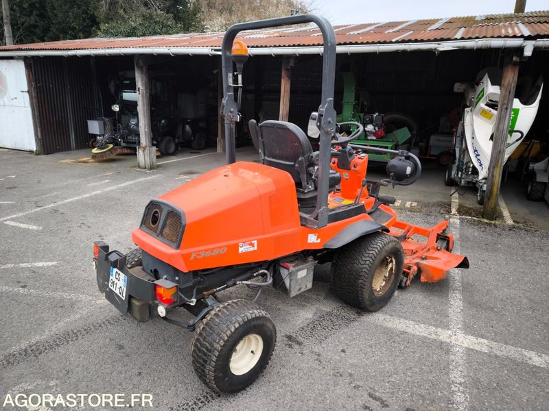 Tondeuse KUBOTA F3680 3688 heures 2013 - Gressklipper: bilde 1 Tondeuse KUBOTA F3680 3688 heures 2013 - Gressklipper: bilde 1