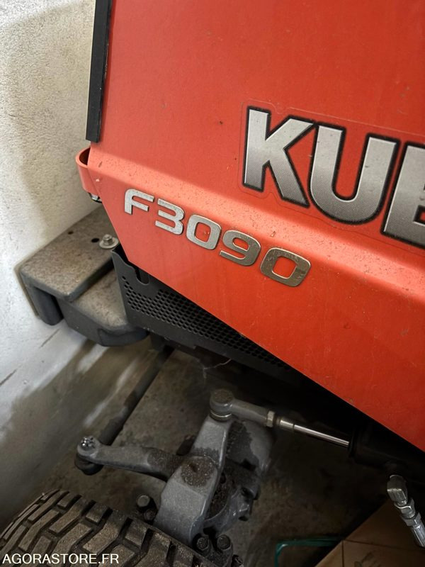 Tondeuse autoportée KUBOTA F3090 - Gressklipper: bilde 4 Tondeuse autoportée KUBOTA F3090 - Gressklipper: bilde 4