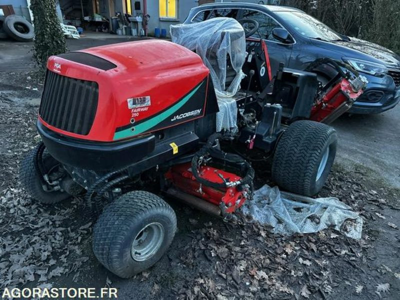 Tondeuse green de golf Jacobsen Fairway 250 - 1314 heures - Gressklipper: bilde 1 Tondeuse green de golf Jacobsen Fairway 250 - 1314 heures - Gressklipper: bilde 1