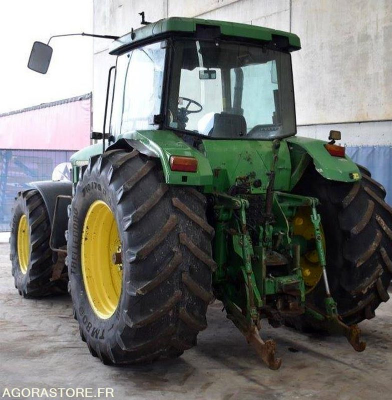 Tracteur Agricole/Forrestier John Deere 8200 - Traktor: bilde 1 Tracteur Agricole/Forrestier John Deere 8200 - Traktor: bilde 1