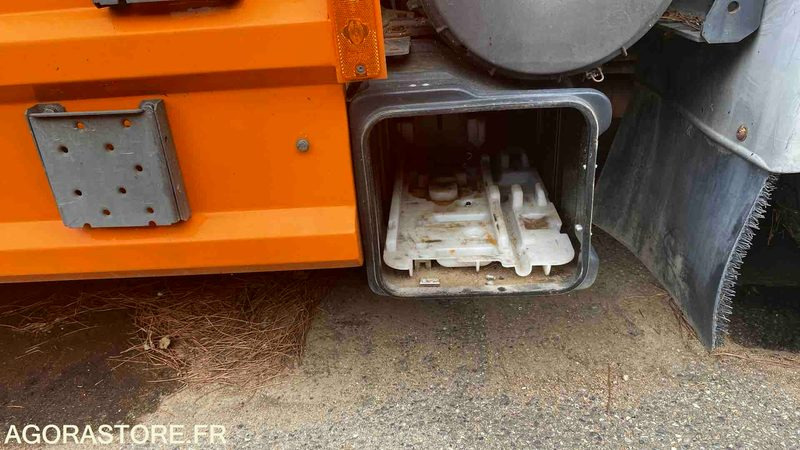 RENAULT 370 DCI - 2004 - 273881 KM - Trekkvogn: bilde 4 RENAULT 370 DCI - 2004 - 273881 KM - Trekkvogn: bilde 4