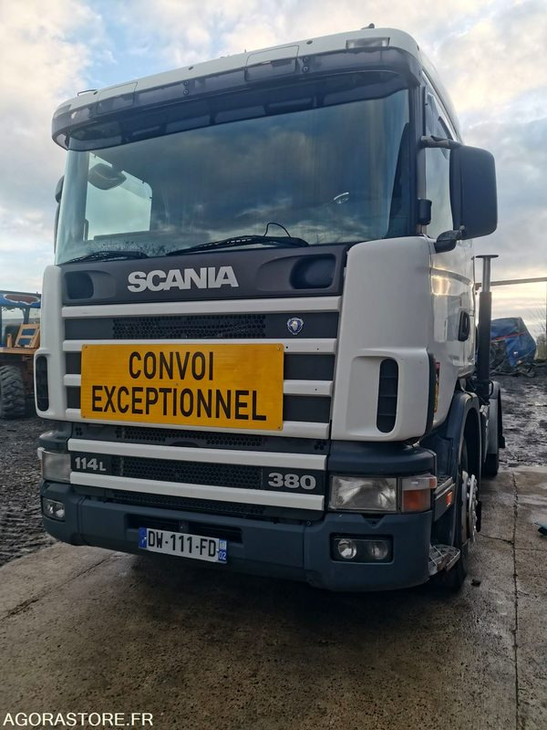 Tracteur routier scania 114 l equipe grue - Trekkvogn: bilde 1 Tracteur routier scania 114 l equipe grue - Trekkvogn: bilde 1