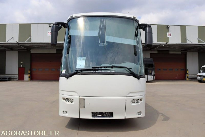 VDL Bova Futura Classic FHD-13-420 / Lift / Airco / Full Option - Turistbuss: bilde 2 VDL Bova Futura Classic FHD-13-420 / Lift / Airco / Full Option - Turistbuss: bilde 2