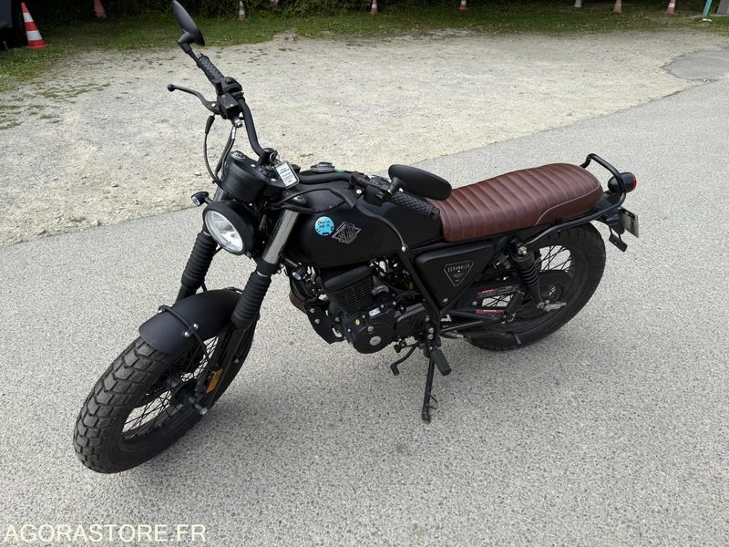 VÉHICULE RÉCUPÉRABLE A QUIBERON - 1 Moto 125cc Scrambler AM64 - Archive - Motorsykkel: bilde 1 VÉHICULE RÉCUPÉRABLE A QUIBERON - 1 Moto 125cc Scrambler AM64 - Archive - Motorsykkel: bilde 1