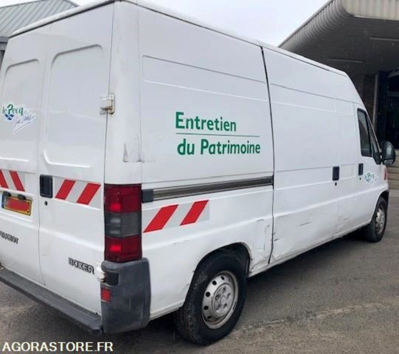 Véhicule PEUGEOT BOXER 2001 NON ROULANT EN L'ETAT - Små varebil: bilde 3 Véhicule PEUGEOT BOXER 2001 NON ROULANT EN L'ETAT - Små varebil: bilde 3