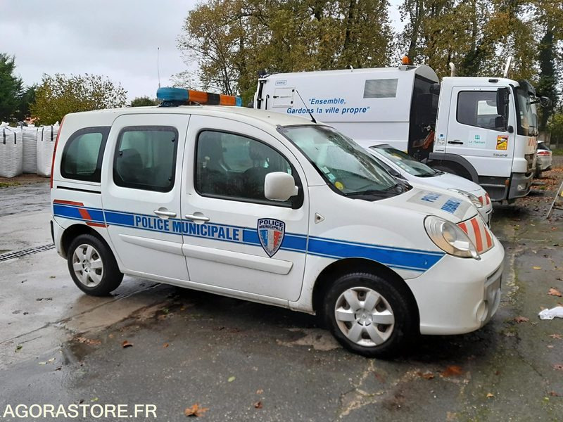 Voiture Renault Kangoo Expression dCi90, 2012 - 196968KM - Små varebil: bilde 1 Voiture Renault Kangoo Expression dCi90, 2012 - 196968KM - Små varebil: bilde 1
