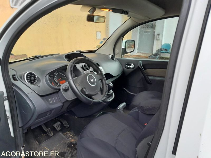 Voiture Renault Kangoo Expression dCi90, 2012 - 196968KM - Små varebil: bilde 3 Voiture Renault Kangoo Expression dCi90, 2012 - 196968KM - Små varebil: bilde 3