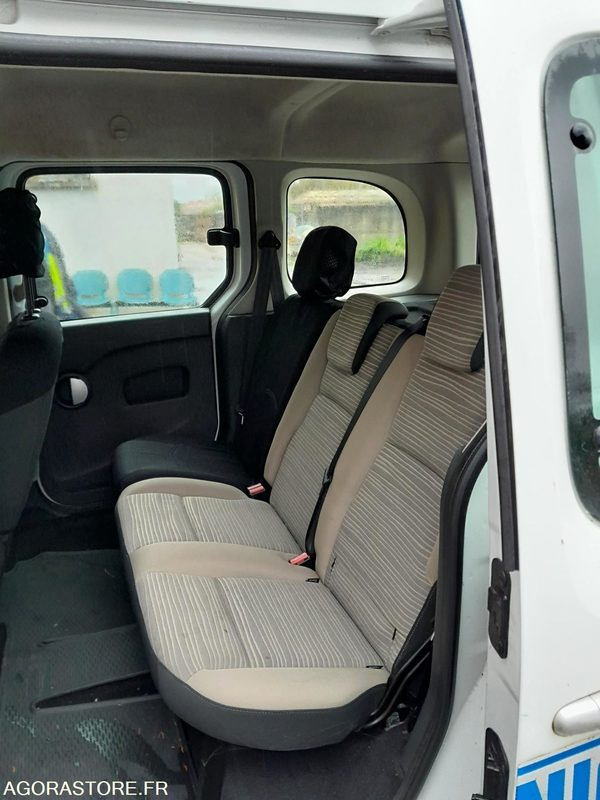 Voiture Renault Kangoo Expression dCi90, 2012 - 196968KM - Små varebil: bilde 4 Voiture Renault Kangoo Expression dCi90, 2012 - 196968KM - Små varebil: bilde 4