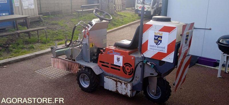 Balayeuse désherbeuse deneigeuse COCHET type GECKO automotrice 27 heures 2021 - Feiebil: bilde 4 Balayeuse désherbeuse deneigeuse COCHET type GECKO automotrice 27 heures 2021 - Feiebil: bilde 4