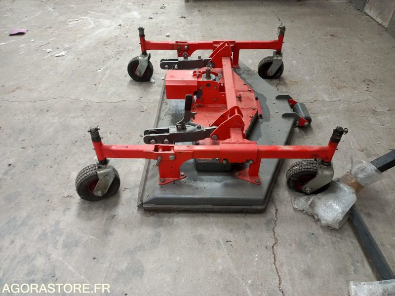 Coupe de tondeuse mulchng Morgneux TMC 150 fixation Kubota - Gressklipper: bilde 2 Coupe de tondeuse mulchng Morgneux TMC 150 fixation Kubota - Gressklipper: bilde 2