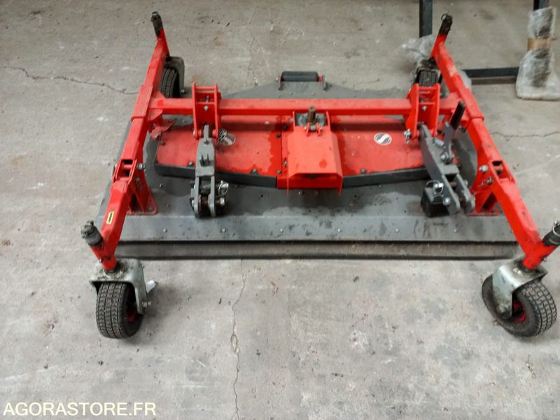 Coupe de tondeuse mulchng Morgneux TMC 150 fixation Kubota - Gressklipper: bilde 4 Coupe de tondeuse mulchng Morgneux TMC 150 fixation Kubota - Gressklipper: bilde 4
