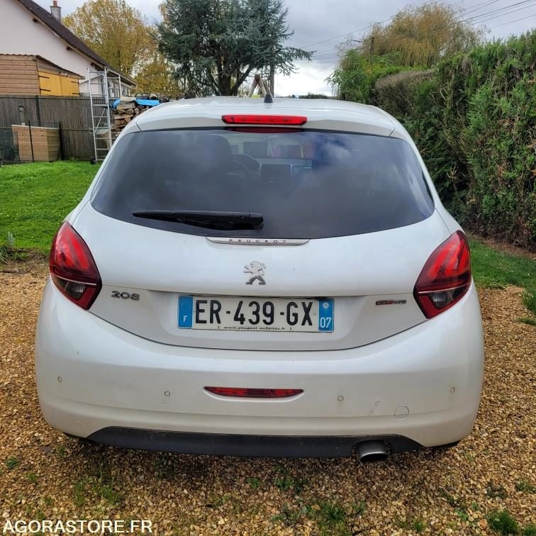 Peugeot 208 gt line - 125 321 kms - 2017 - Personenbil: bilde 5 Peugeot 208 gt line - 125 321 kms - 2017 - Personenbil: bilde 5