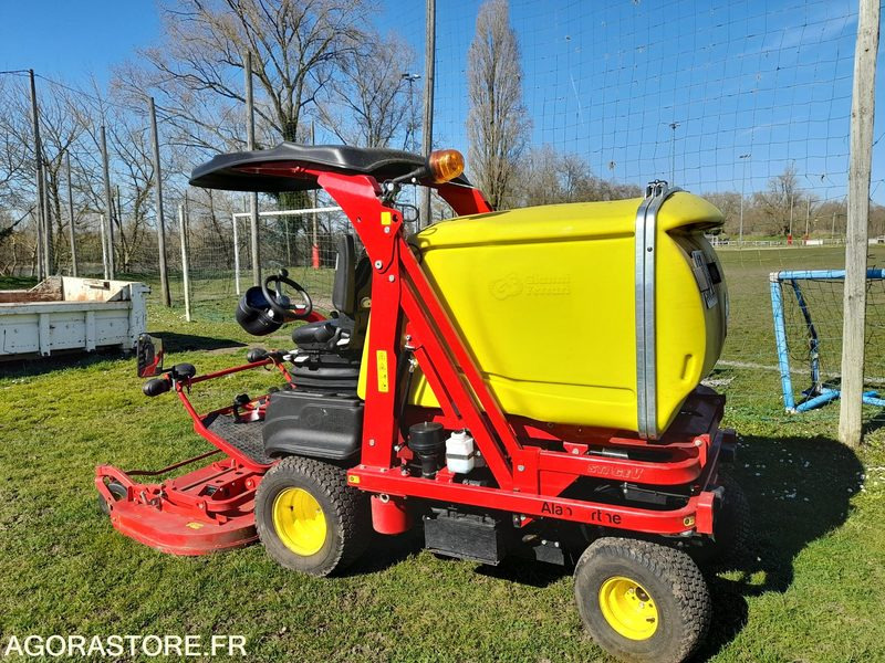 Tracteur tondeuse GIANNI FERRARI TURBO 4 | 276 heures | 2024 - Gressklipper: bilde 2 Tracteur tondeuse GIANNI FERRARI TURBO 4 | 276 heures | 2024 - Gressklipper: bilde 2