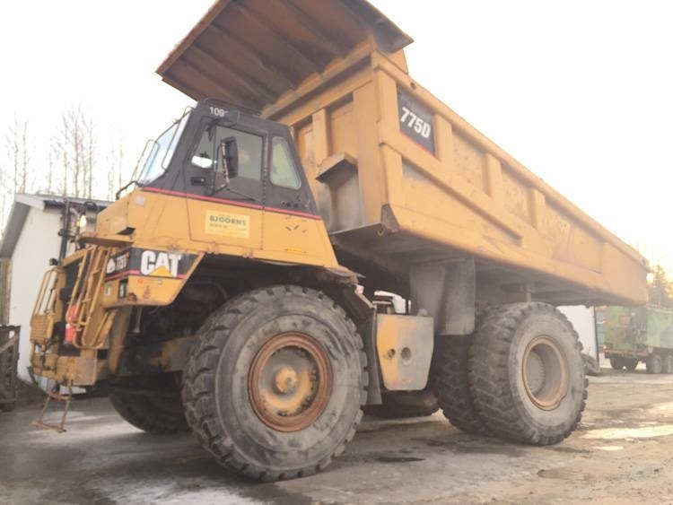 CAT 775 D - Tipptruck: bilde 1 CAT 775 D - Tipptruck: bilde 1
