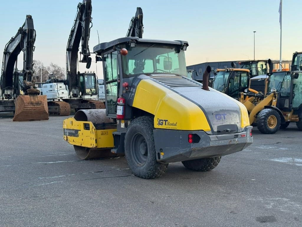 Dynapack CA1500D - Kompaktor: bilde 5 Dynapack CA1500D - Kompaktor: bilde 5