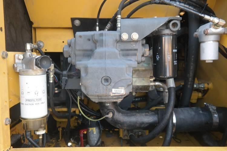 Leie Komatsu PC 240-8 Komatsu PC 240-8: bilde 20 Leie Komatsu PC 240-8 Komatsu PC 240-8: bilde 20