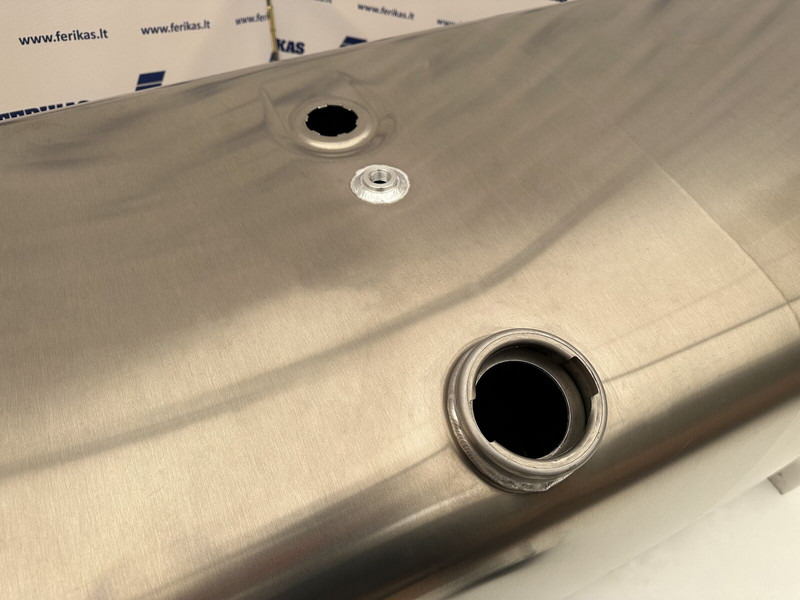 MAN 710 liters fuel tank - Drivstofftank for Lastebil: bilde 4 MAN 710 liters fuel tank - Drivstofftank for Lastebil: bilde 4