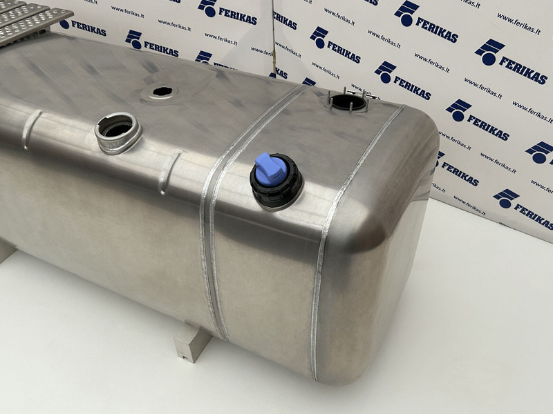 Mercedes-Benz Fuel tank 680L + 120L AdBlue - Drivstofftank for Lastebil: bilde 3 Mercedes-Benz Fuel tank 680L + 120L AdBlue - Drivstofftank for Lastebil: bilde 3
