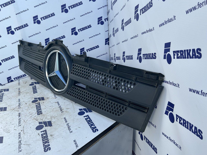 Mercedes-Benz bonnet grill - Panser for Lastebil: bilde 3 Mercedes-Benz bonnet grill - Panser for Lastebil: bilde 3