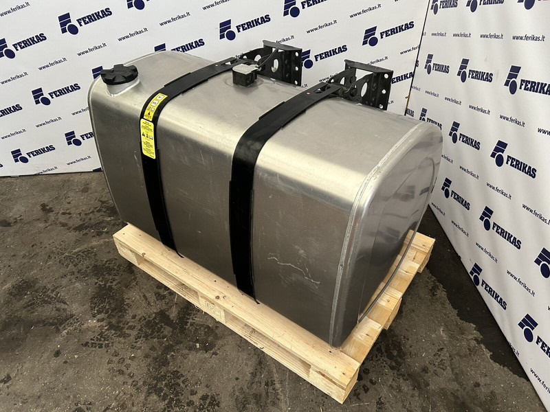 Renault 450L 710x690x1130 - Drivstofftank for Lastebil: bilde 3 Renault 450L 710x690x1130 - Drivstofftank for Lastebil: bilde 3