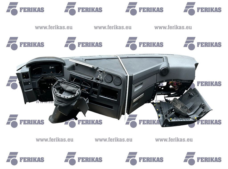 Renault complete dashboard - Støtfanger for Lastebil: bilde 1 Renault complete dashboard - Støtfanger for Lastebil: bilde 1