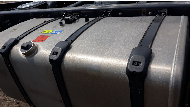 Scania 600L complete fuel tank with brackets - Drivstofftank for Lastebil: bilde 4 Scania 600L complete fuel tank with brackets - Drivstofftank for Lastebil: bilde 4