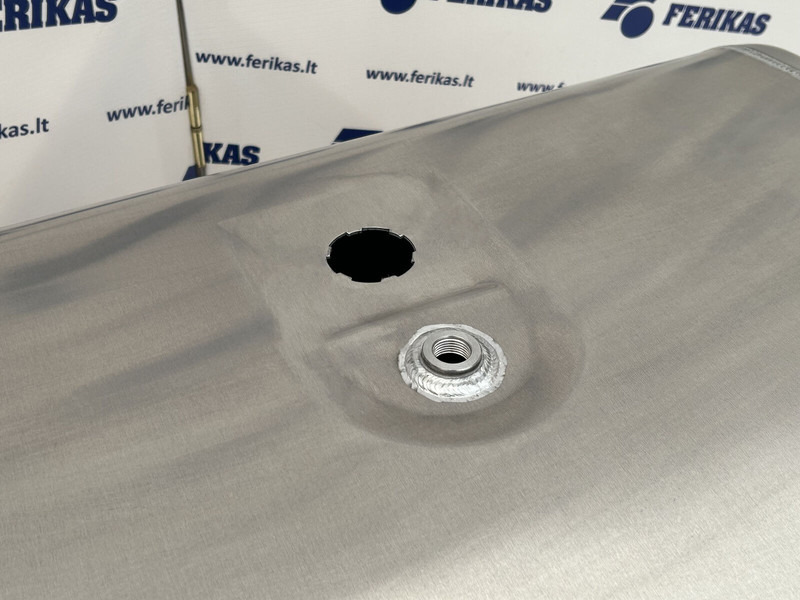 Scania New aluminum fuel tank 350L - Drivstofftank for Lastebil: bilde 4 Scania New aluminum fuel tank 350L - Drivstofftank for Lastebil: bilde 4
