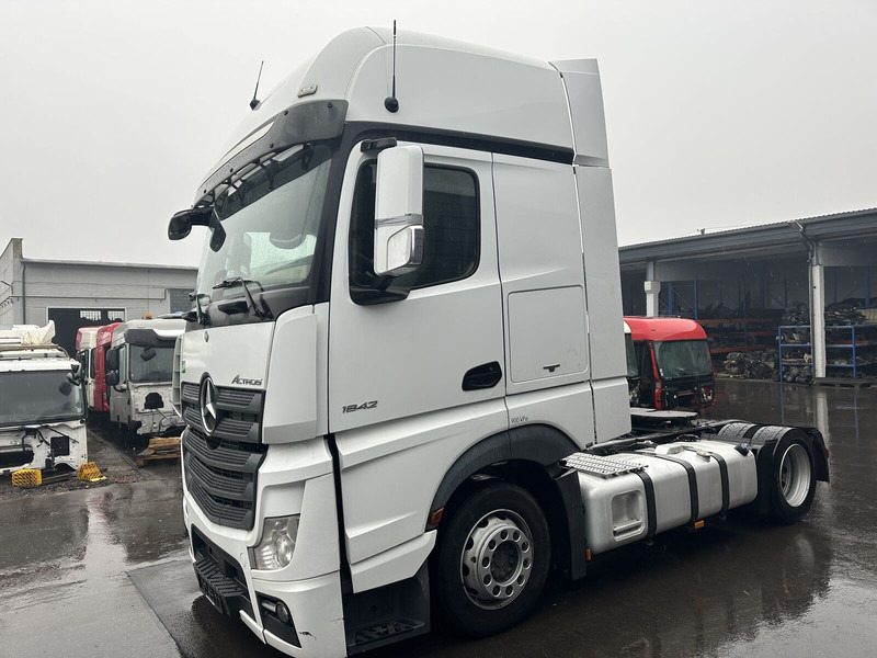 Mercedes-Benz Actros MP4 - Trekkvogn: bilde 2 Mercedes-Benz Actros MP4 - Trekkvogn: bilde 2