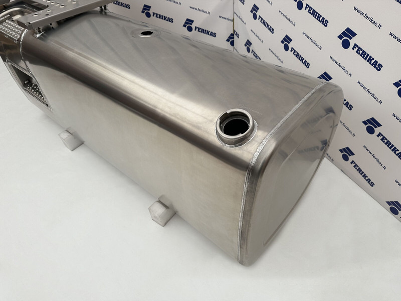 Volvo New aluminum fuel tank 770L - Drivstofftank for Lastebil: bilde 2 Volvo New aluminum fuel tank 770L - Drivstofftank for Lastebil: bilde 2