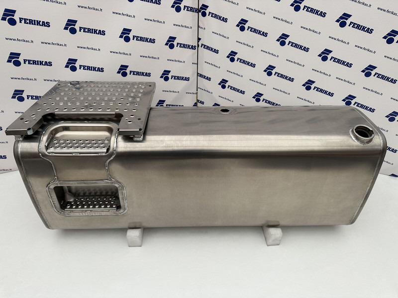 Volvo New aluminum fuel tank 770L - Drivstofftank for Lastebil: bilde 1 Volvo New aluminum fuel tank 770L - Drivstofftank for Lastebil: bilde 1