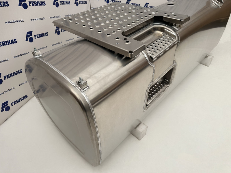 Volvo New aluminum fuel tank 870L - Drivstofftank for Lastebil: bilde 3 Volvo New aluminum fuel tank 870L - Drivstofftank for Lastebil: bilde 3