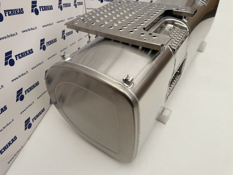 Volvo New aluminum fuel tank 900L - Drivstofftank for Lastebil: bilde 3 Volvo New aluminum fuel tank 900L - Drivstofftank for Lastebil: bilde 3