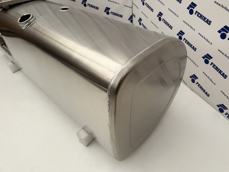 Volvo New aluminum fuel tank 900L - Drivstofftank for Lastebil: bilde 2 Volvo New aluminum fuel tank 900L - Drivstofftank for Lastebil: bilde 2