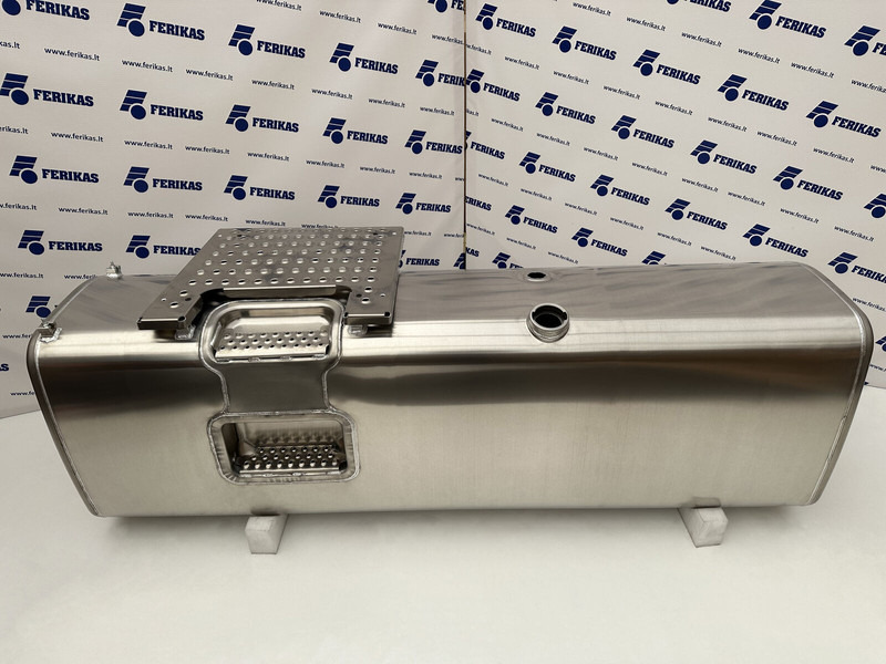 Volvo New aluminum fuel tank 900L - Drivstofftank for Lastebil: bilde 1 Volvo New aluminum fuel tank 900L - Drivstofftank for Lastebil: bilde 1