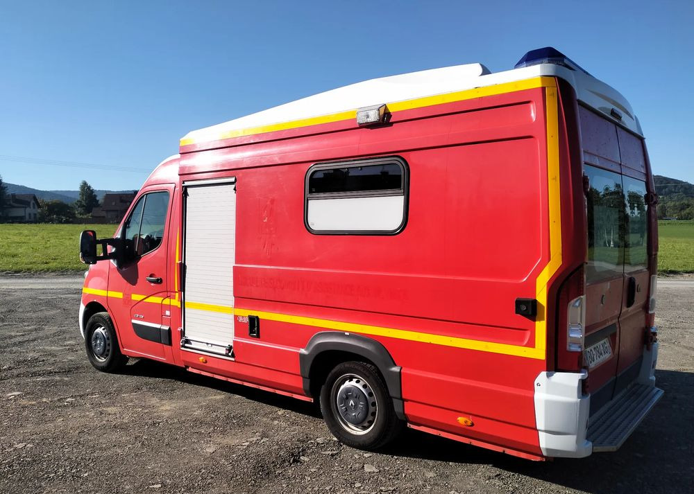 Renault Master III 2.3 ambulans karetka kontener straż pogotowie - Ambulanse: bilde 3 Renault Master III 2.3 ambulans karetka kontener straż pogotowie - Ambulanse: bilde 3