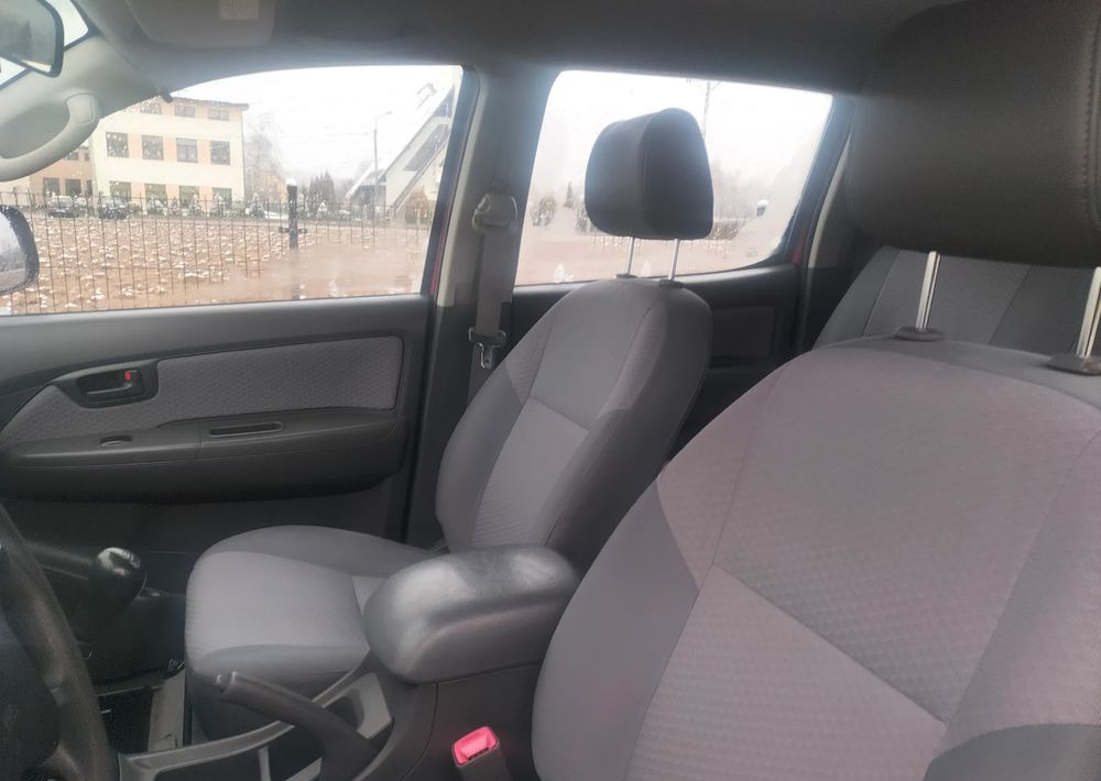 Toyota Hilux 2.5D 4x4, straż, strażacki, pożarniczy - Pickup: bilde 5 Toyota Hilux 2.5D 4x4, straż, strażacki, pożarniczy - Pickup: bilde 5