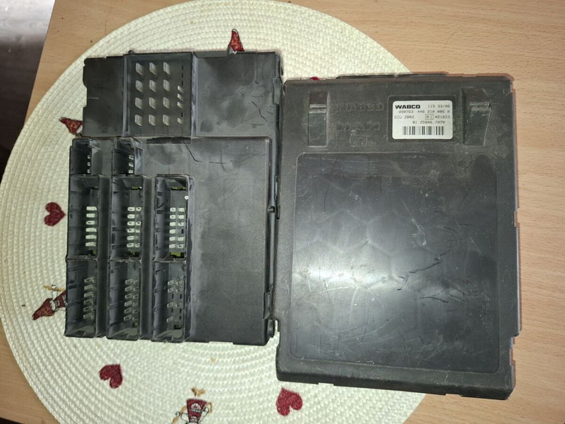 MAN WABCO ECU ZBR2 / 81.25806.7096. - Styreenhet: bilde 1 MAN WABCO ECU ZBR2 / 81.25806.7096. - Styreenhet: bilde 1