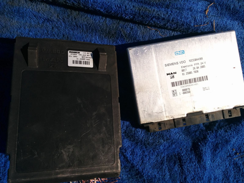 MAN WABCO ECU ZBR2 / 81.25806.7096. - Styreenhet: bilde 5 MAN WABCO ECU ZBR2 / 81.25806.7096. - Styreenhet: bilde 5